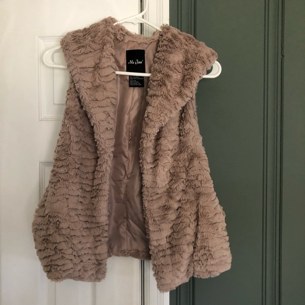 Fur vest